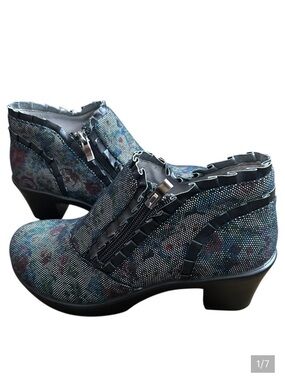 NWOB Alegria Hannah Multi Dot Floral Ruffle Victorian Booties size 35 5/5.5